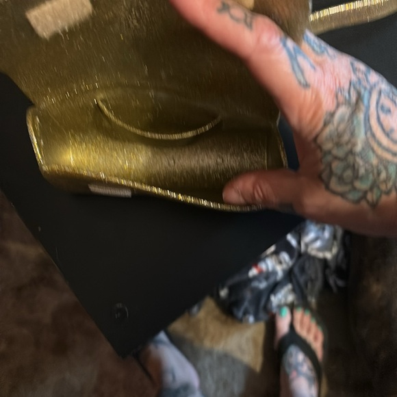 Melissa - Gold Fanny Pack - Picture 3 of 4